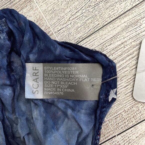 Americana Patriotic Infinity Scarf NWT - Picture 5 of 5